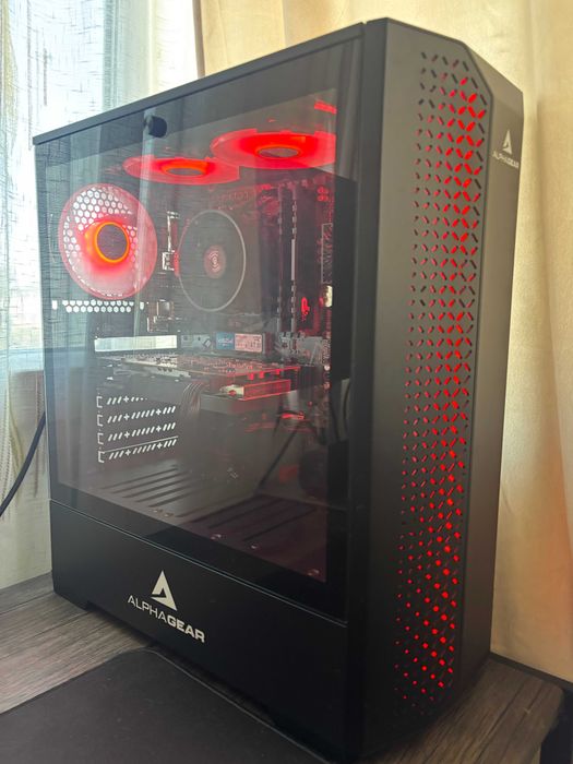 PC Gaming: Ryzen 5 5500 | B550M DS3H | RX 6600 8GB | 16GB RAM | SSD 1TB | Carcasa Alphagear Tactician