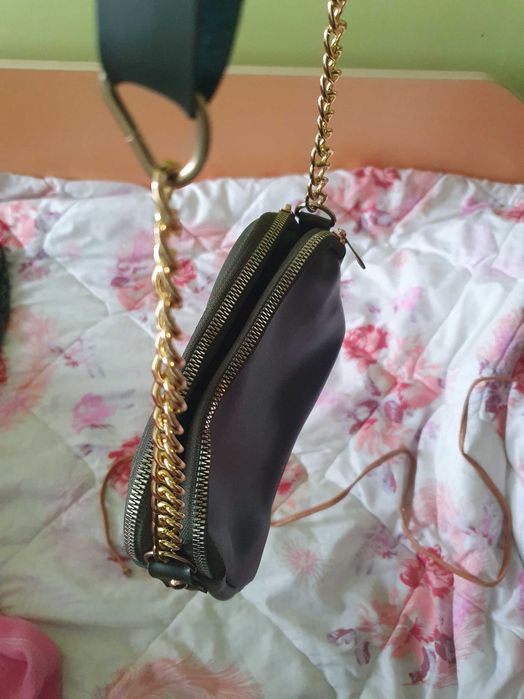 дамска чанта с регулируема дръжка