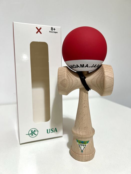 Kendama Japan - Bila cu Rubber Grip (Asemanatoare cu Krom)