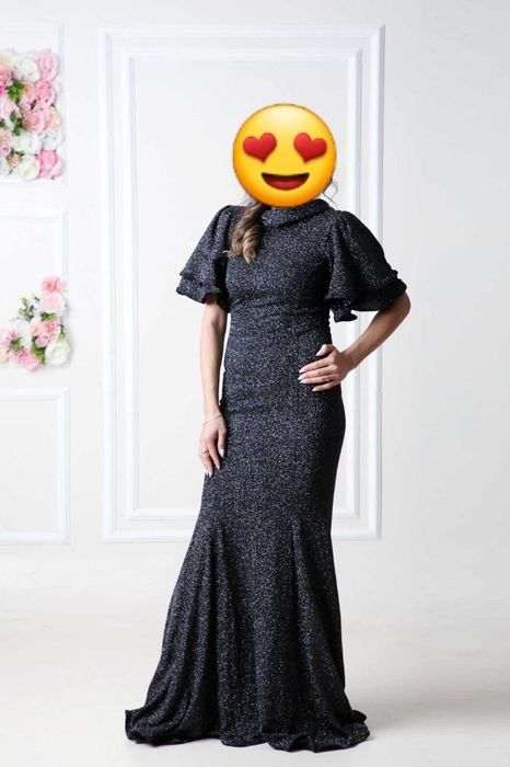 Вечернее чёрное платье