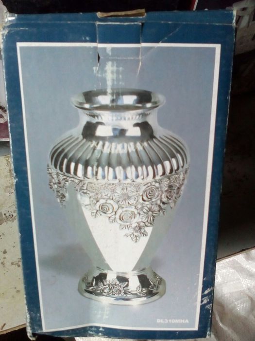 Продавам сувенири