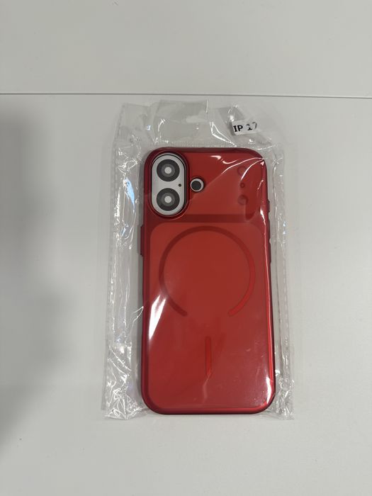 Продам чехол на iPhone 17