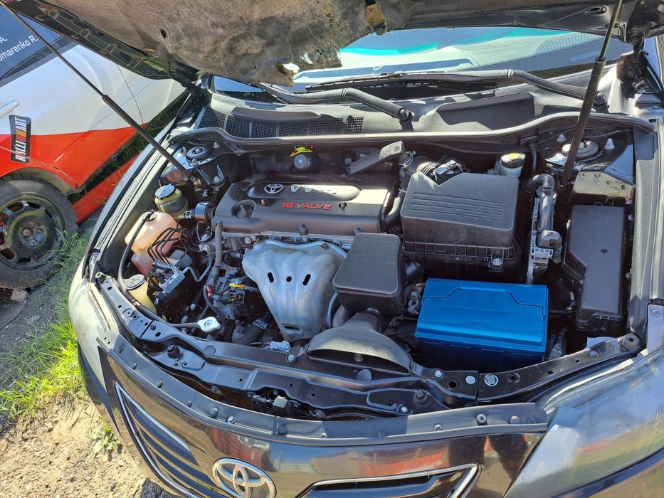 Продаётся по запчастям Toyota Camry40