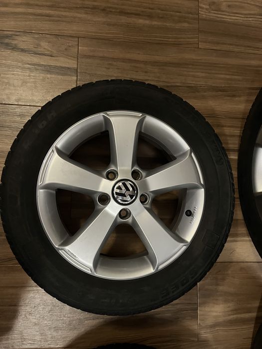 Jante aliaj vw 16 cu anvelope de iarna