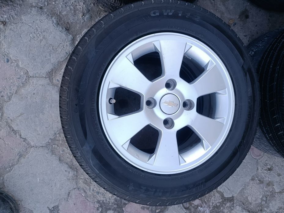 15 gentra radnoy deska balon yangi