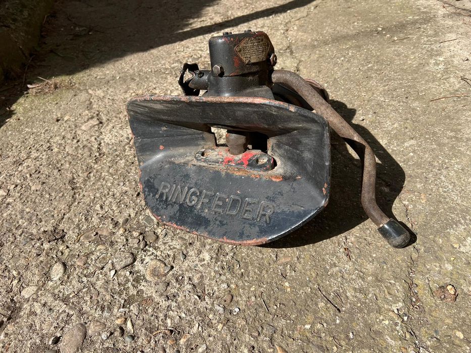 Буферен теглич RINGFEDER