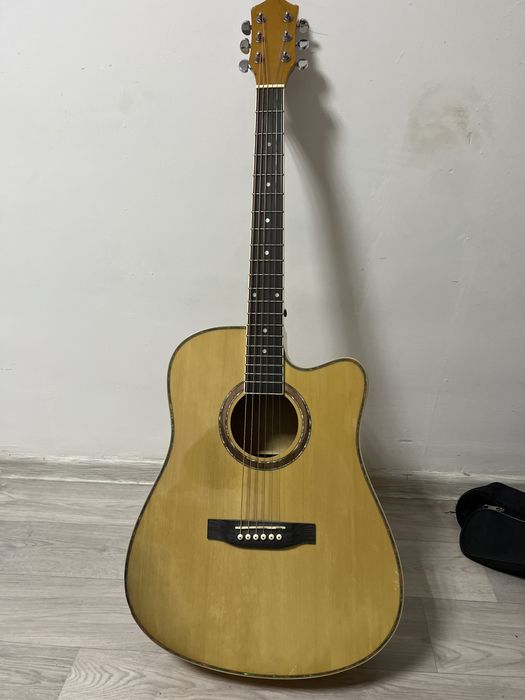 Гитара сатылады бағысы 70мын марка Kabat