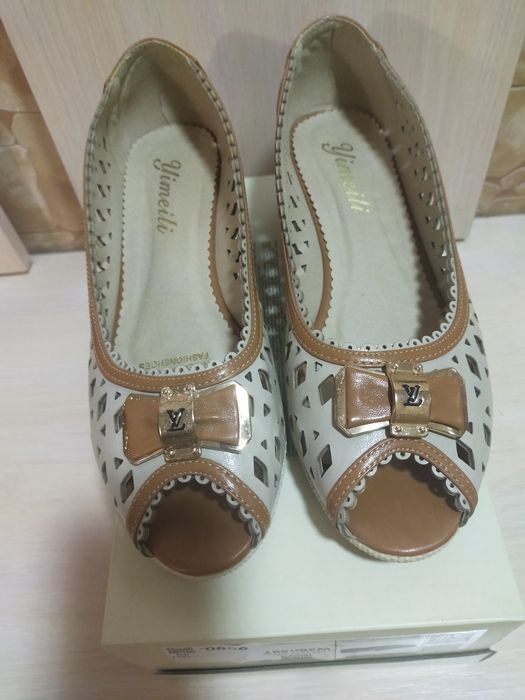 Туфли женские продам