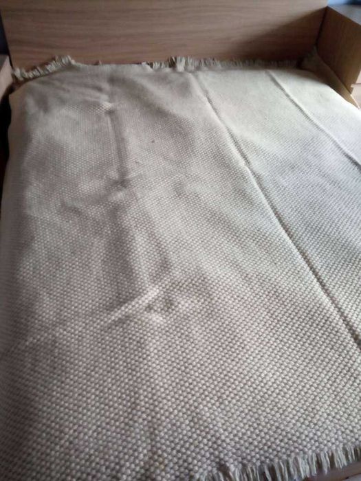 вълнена завивка , шалте