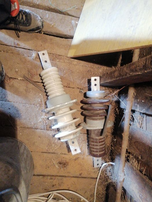 Рубильник РПС 400  0,4кВ ,разрядники 10кВи