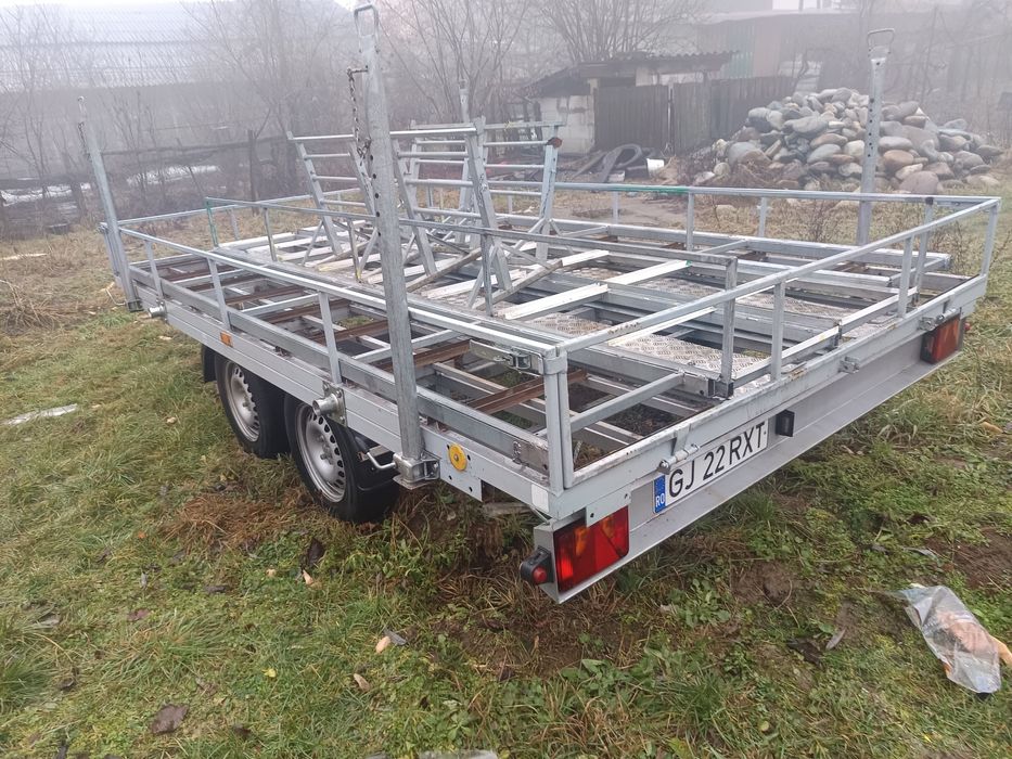 Vând remorcă apicolă