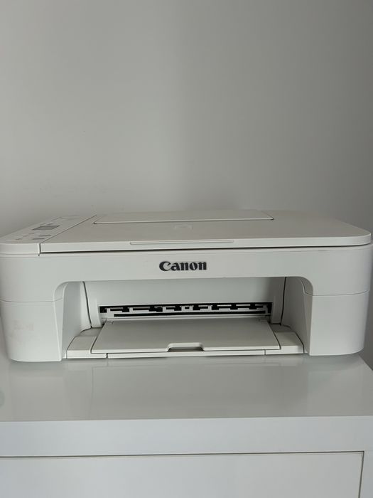 Imprimanta Canon cu conectare Wi-fi