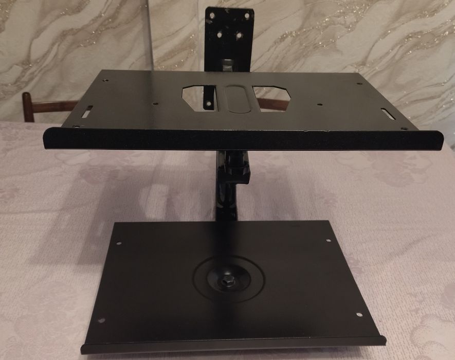 Кронштейн и подставка