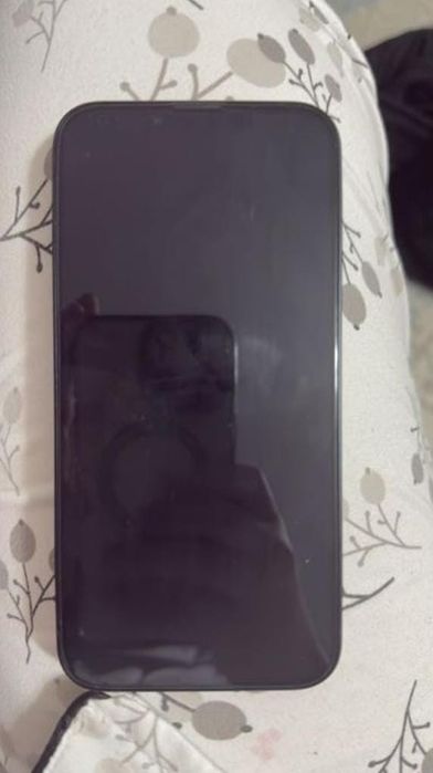 Продам айфон 13 на 128 гб