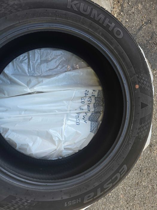 Продавам Летни Гуми KUMHO ECSTA HS51 215/55/18