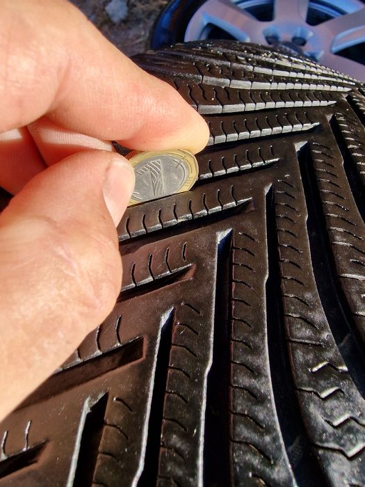 Оригинални джанти AUDI със зимни гуми 225 55 17