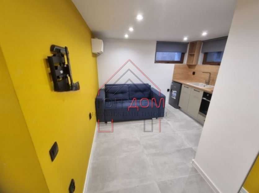 Дава се под наем Едностаен апартамент в Варна, Център - 26 кв.м за 306 € - Снимка #5