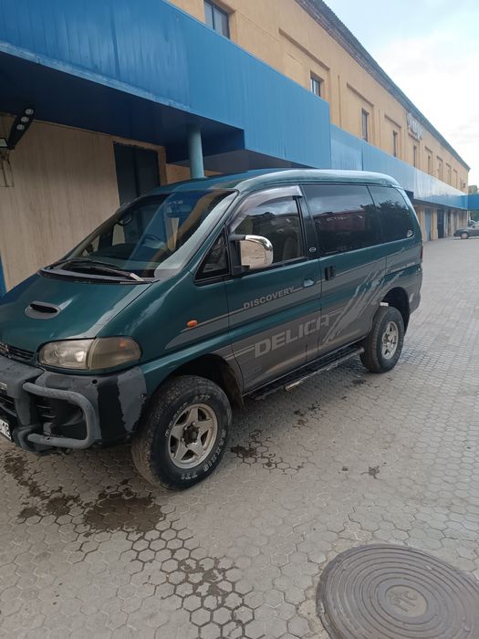 Продам Митсубиси делика булка