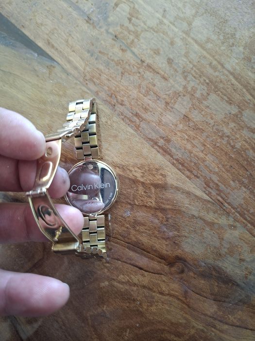 Дамски Часовник.