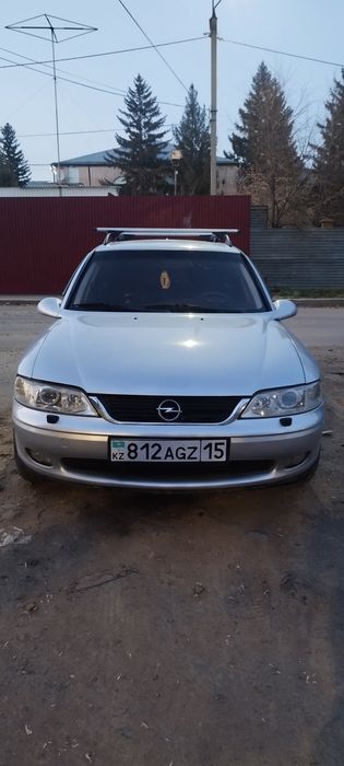 Опель вектора б 2002год