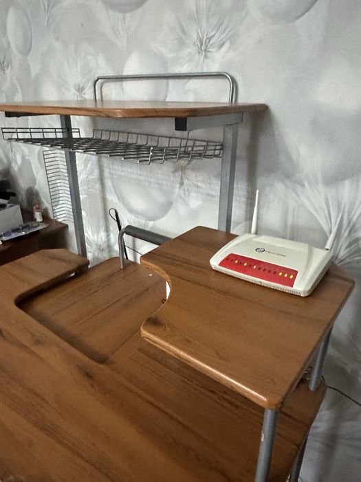 Стол игровой продаеться