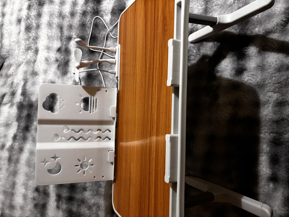 Столик для ноутбука