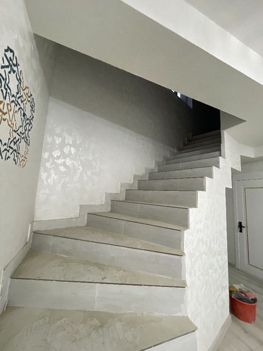 2 qavatli bino ijaraga