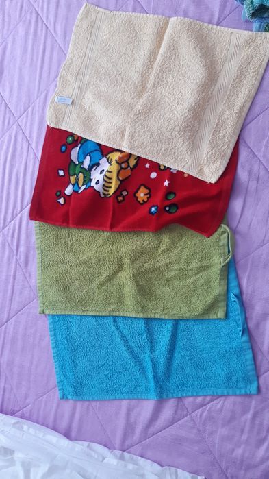 Продам полотенца б/у.