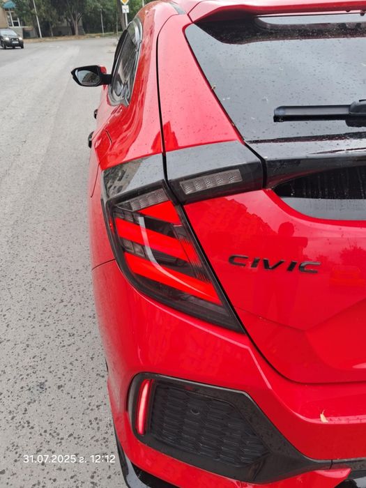 Задни стопове светлини honda civic 10 gen  хечбек 2016 2021