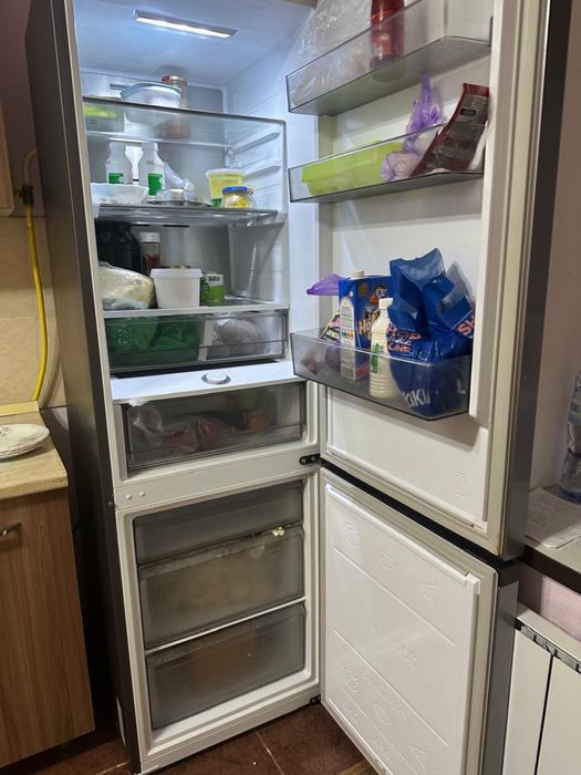 Продается холодильник самсунг