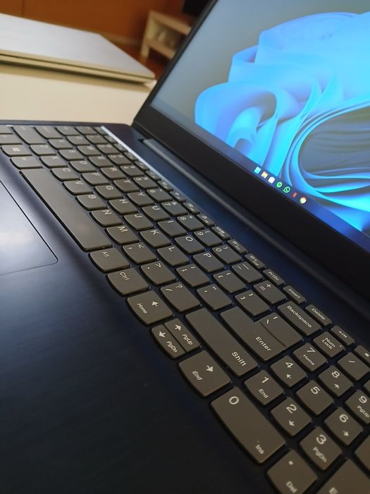 Laptop Lenovo IdeaPad 3 15IGL05