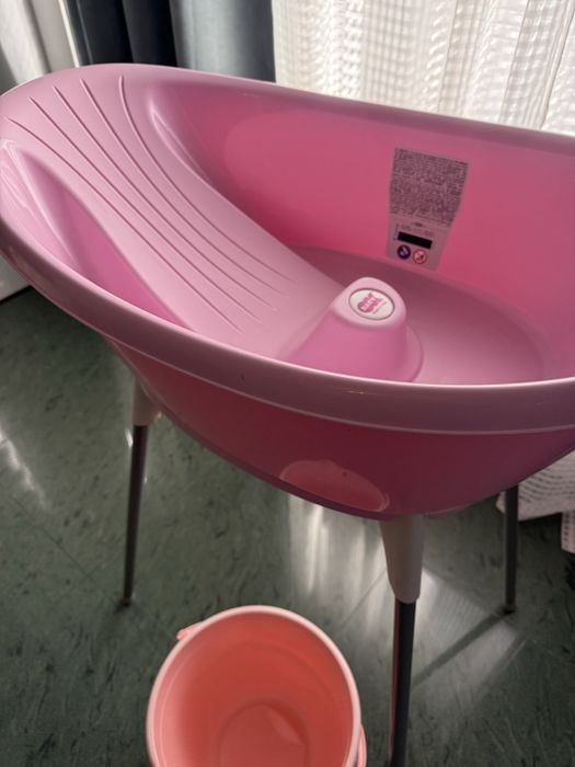 Вана със стойка за къпане на бебета с вграден тернометър