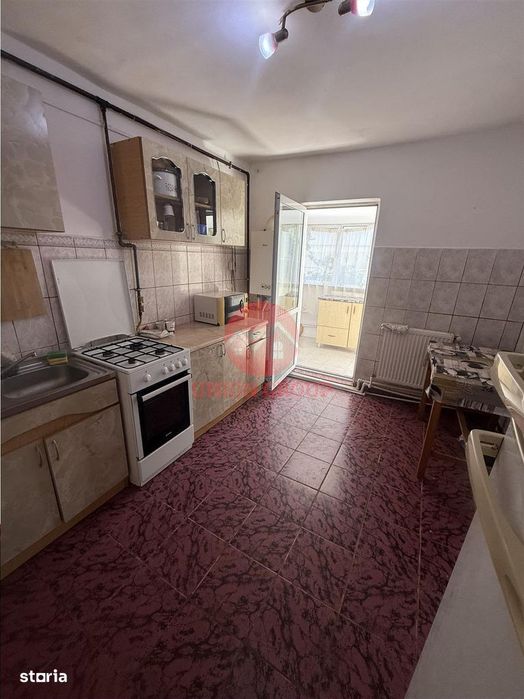 Apartament 2 Camere Decomandat, zona Eden
