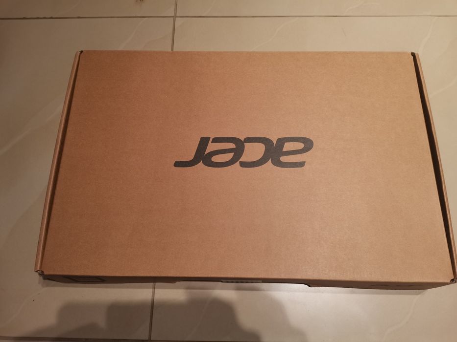 Acer aspire 5 за бързите го свалям на 950лв