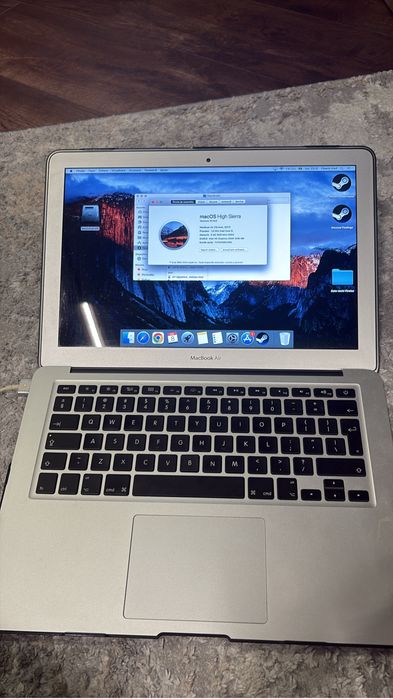 MacBook Air 13” (2017) - Laptop Apple Second Hand în Stare Foarte Bună