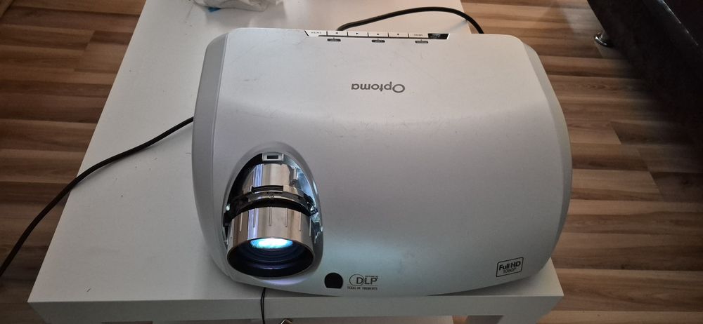 Videoproiector Optoma HD800X Full HD 1080p – HDMI – Imagine excelentă