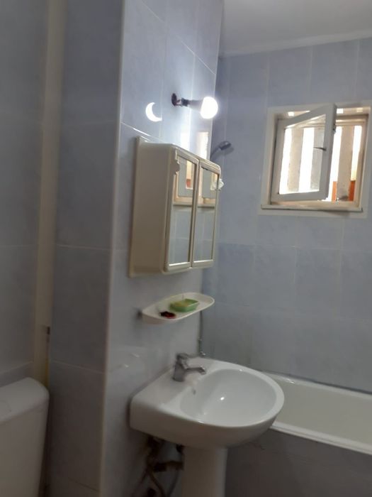 Vand apartament 2 camere