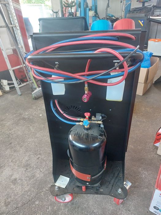 Aparat incarcare freon   R-1234YF    R-134 texa Statie  incarcare  freon  R-1234YF    R-134