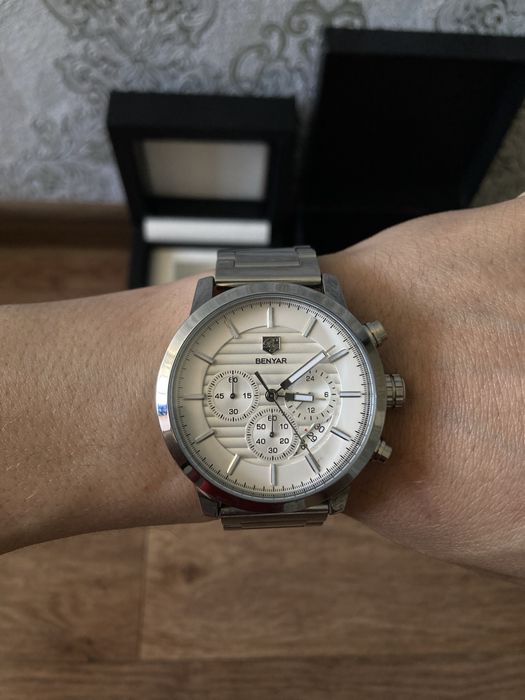 Продам часы