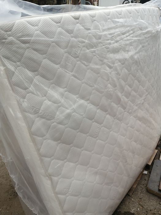 Двулицев матрак Тед, ортопедичен размери 200 на 160 см. Дебелина 20 см