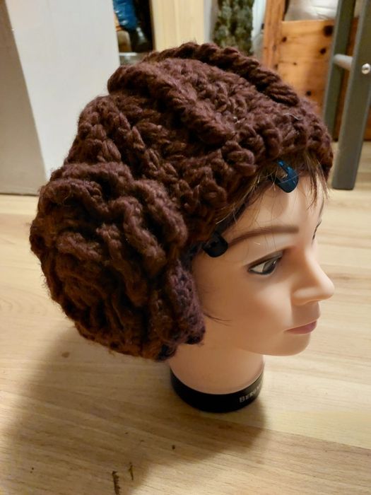 Căciuli,veste ,Botoșei