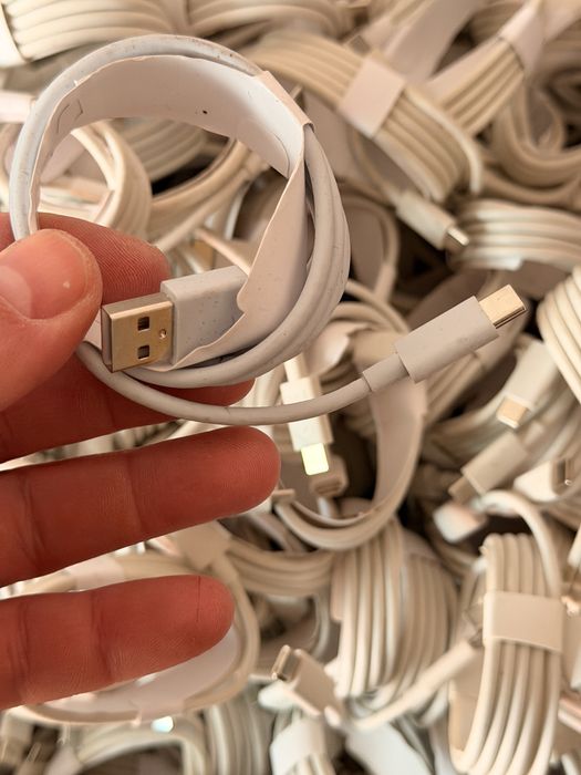 Cabluri alimentare Premium USB-c si C-C