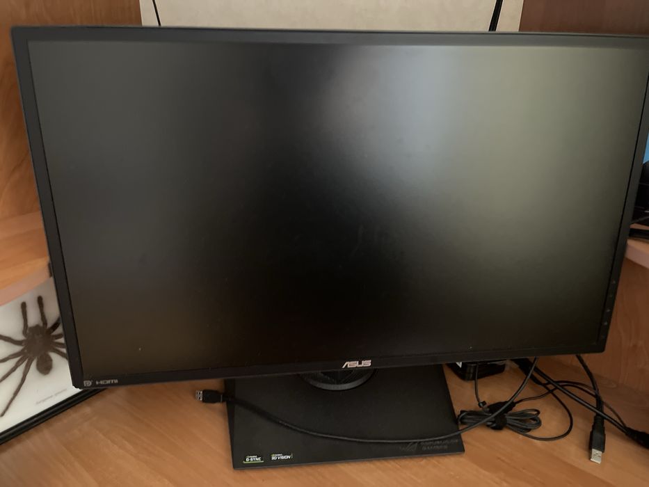Монитор Asus ROG245 144Hz