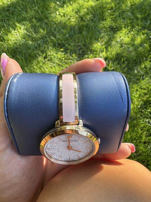 Часовник на Swarovski, модел Swarovski Crystalline Delight