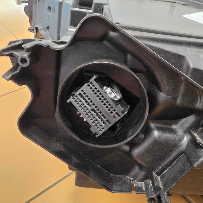 Оригинален LED ляв фар BMW X4 (2026)/X3 (G02/G01 LCI) Фейслифт