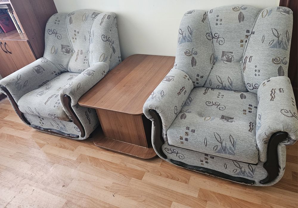 Диван с креслами