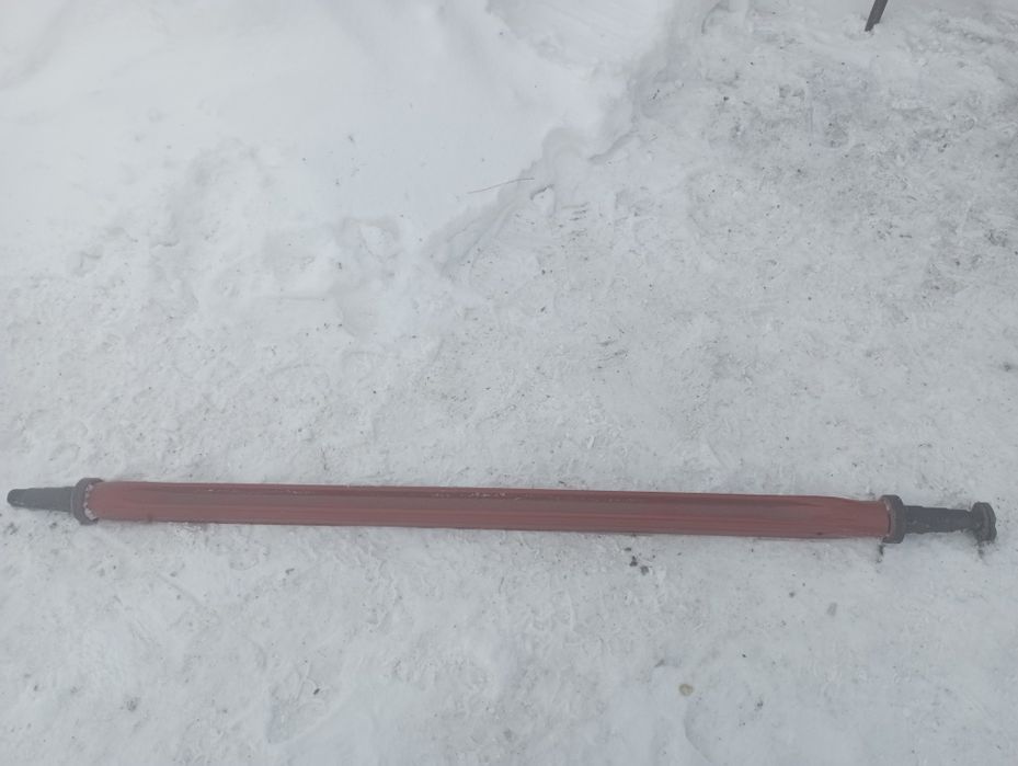 Продам ось с ПТС 4