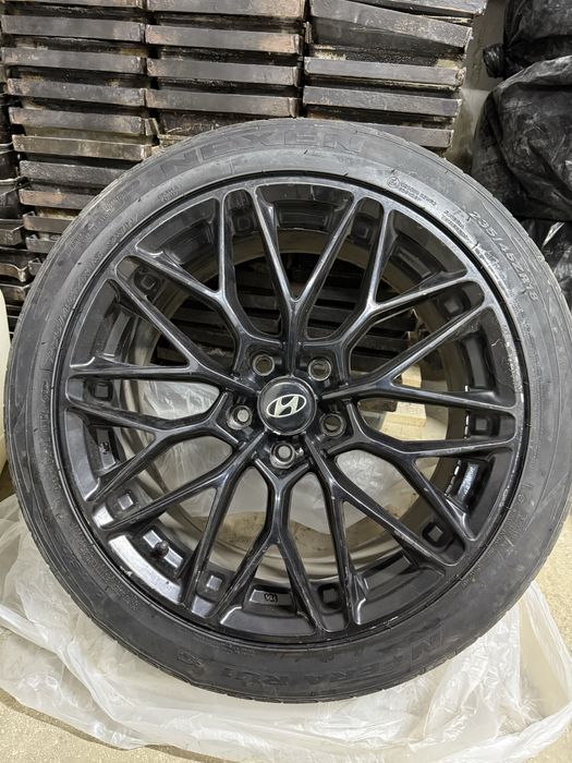 Продам диски от Hyundai,Kia