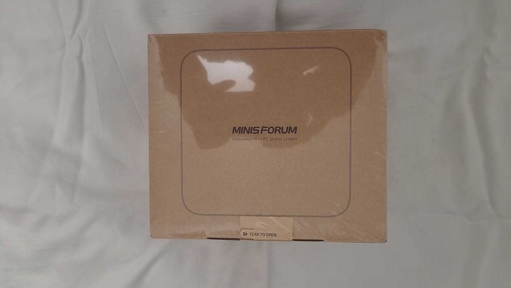 bareborne MINISFORUM M1 Pro-125H cu procesor Ultra 5 125H ,nou