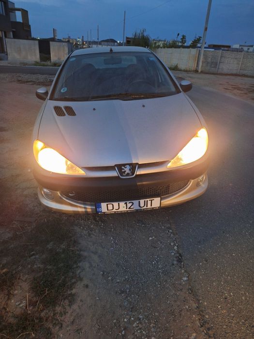 Autoturism PEUGEOT 206